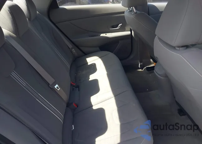 KMHLM4AG5MU073105: 41958697