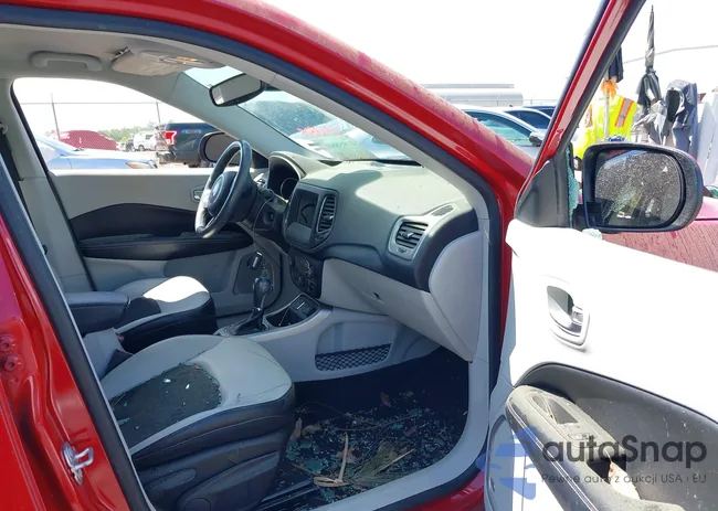 3C4NJCBBXJT193295: 41958808