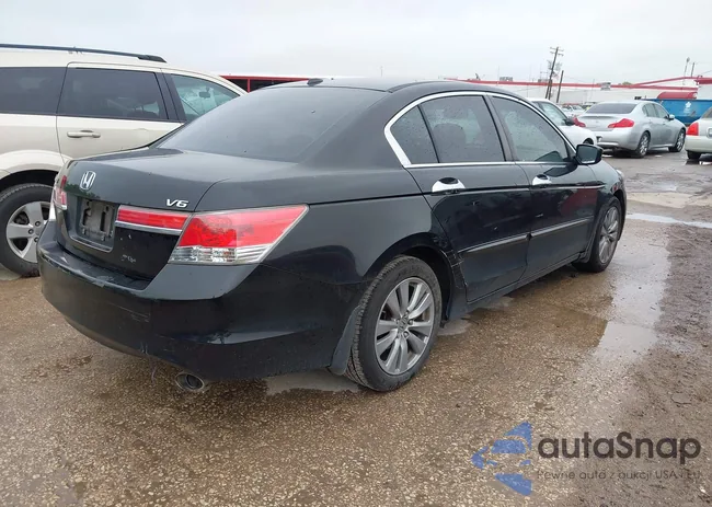 1HGCP3F88CA030662: 41960040