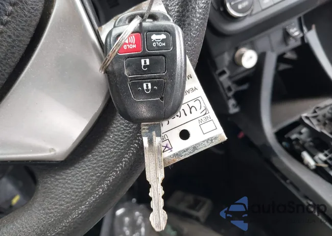 2T1BURHE2FC410069: 41960153