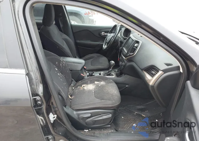 1C4PJMCS2FW563783: 41961066