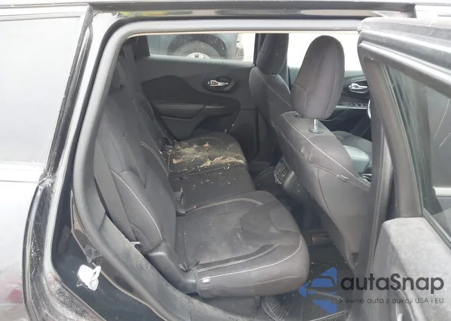 1C4PJMCS2FW563783: 41961066