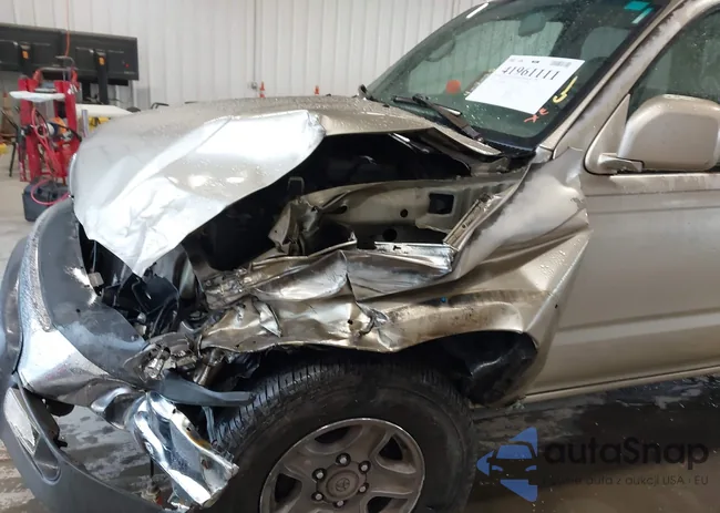 JT3HN86R429076882: 41961111