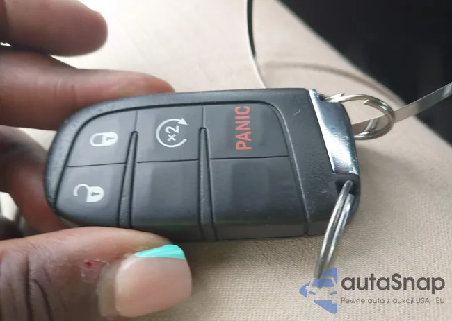 3C4NJDBB6JT283680: 41961266