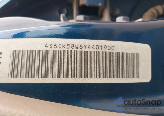 4S6CK58W6Y4401900: 41961477