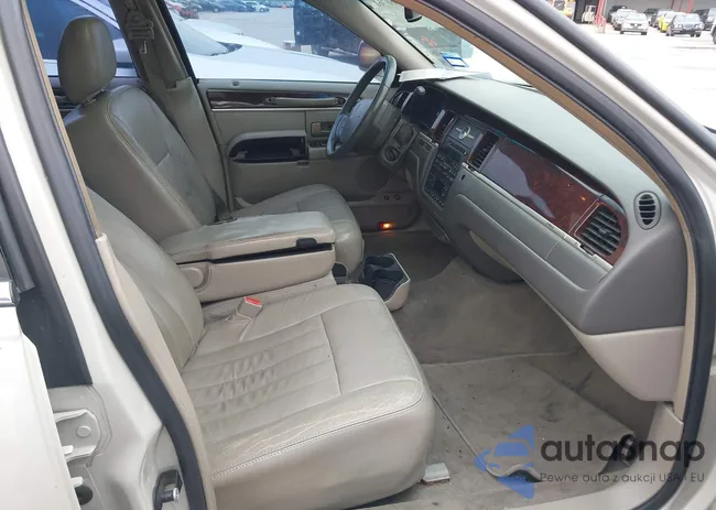 1LNHM81V67Y629107: 41960761