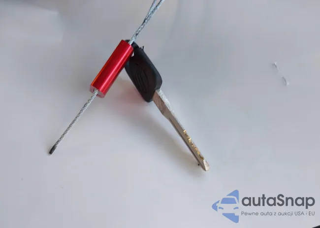 1MEFM50U2XA635075: 41962117