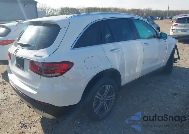 W1N0G8EB5LF815373: 41962364