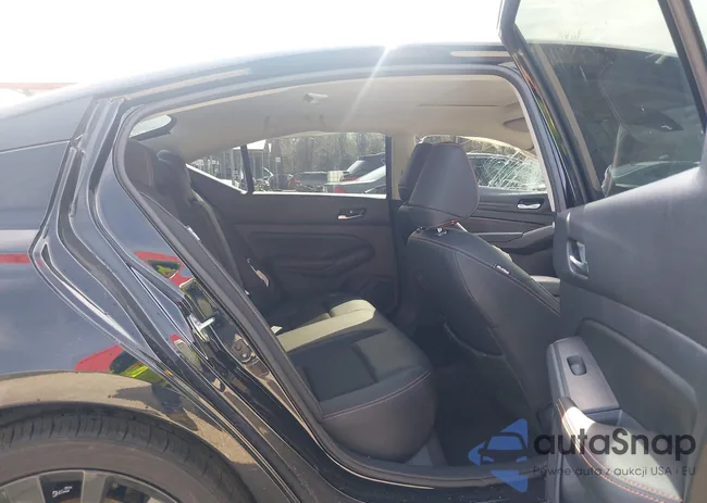 1N4BL4CV9NN321551: 41962771