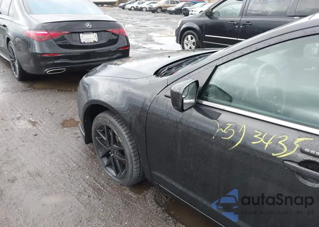 3FAHP0JA0BR244553: 41964275