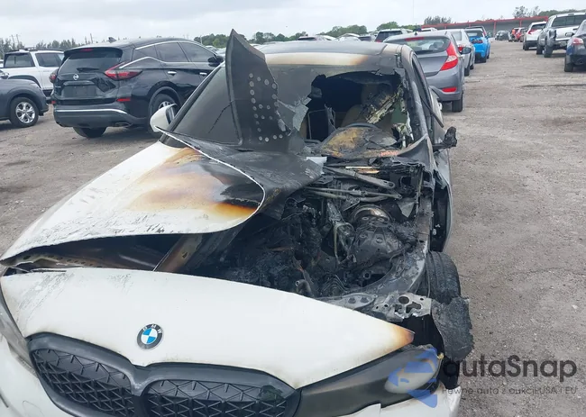 3MW5R1J03L8B21144: 41965294