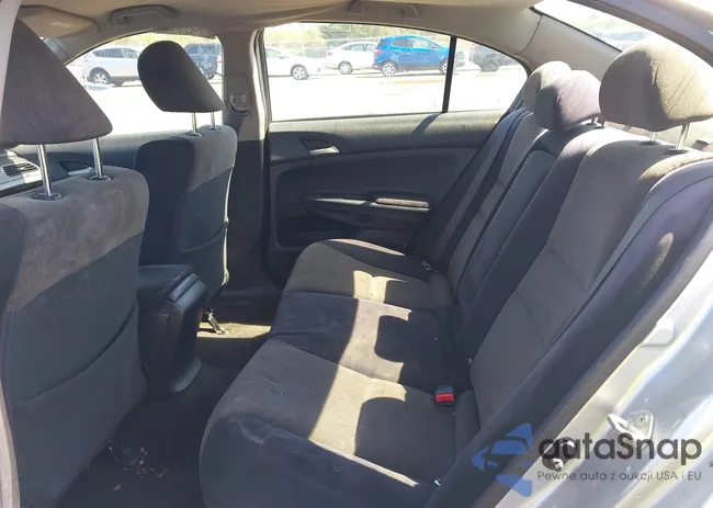 1HGCP263X8A126119: 41964863