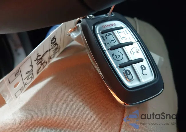 2C4RC1BGXSR521900: 41966114