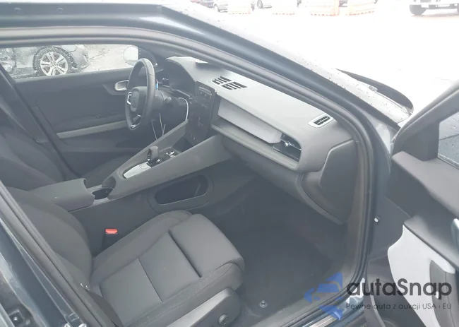 YSMFD3KA8RL218743: 41967387