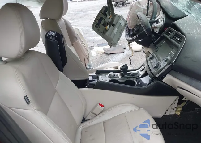 1N4AA6AP1HC431835: 41966584