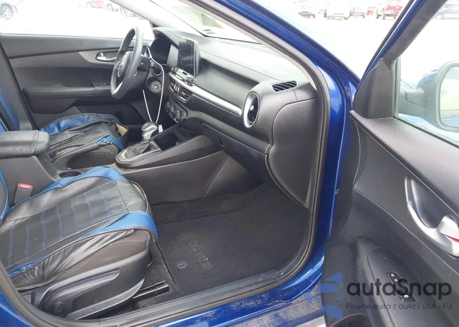 3KPF24AD7LE203220: 41966829