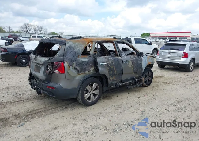 5XYKU3A65DG327690: 41968107