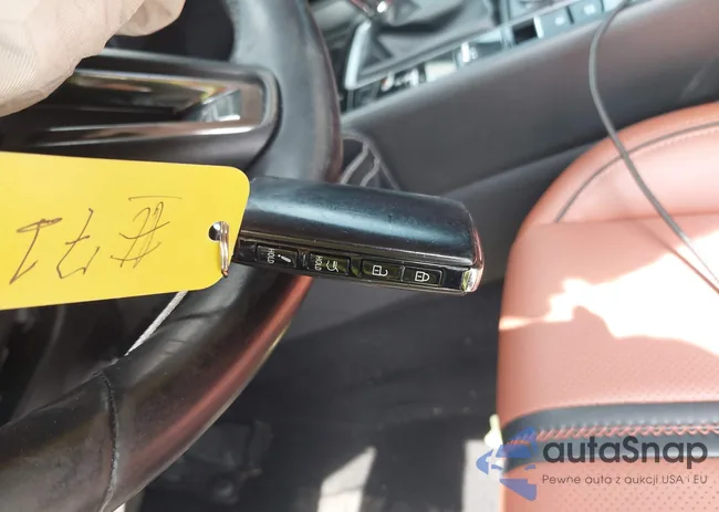 7MMVABXY5PN131528: 41968532