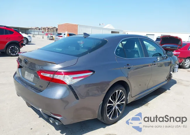 4T1M11AK0LU999698: 41969351