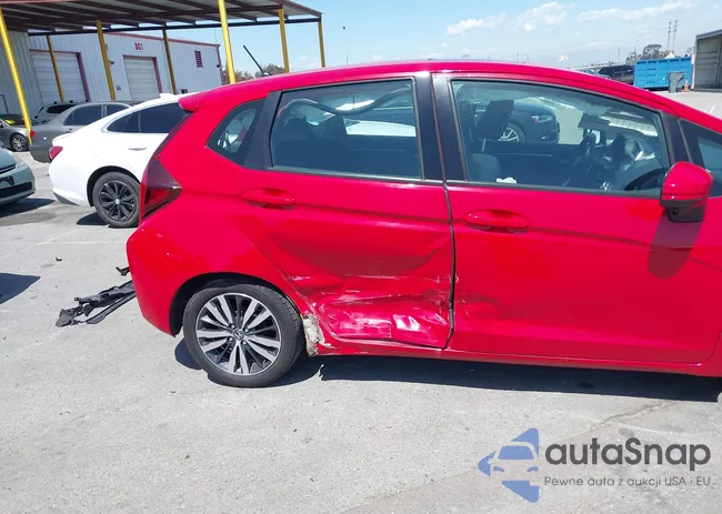 3HGGK5H86FM701066: 41968611