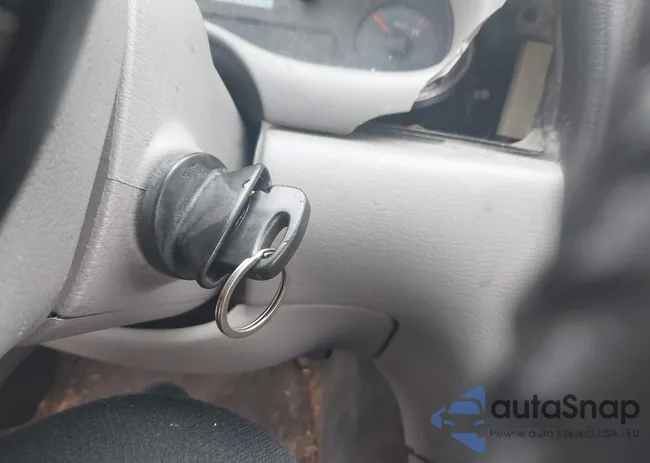 1FAFP4046YF136163: 41968634