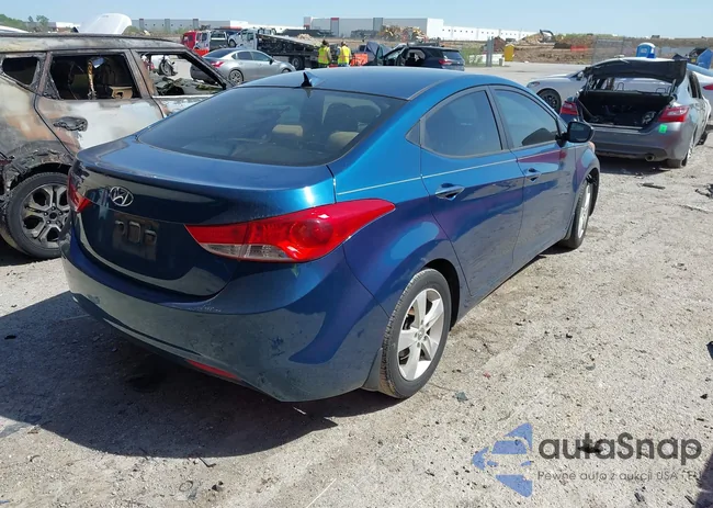 KMHDH4AE6DU952622: 41971118