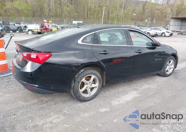 1G1ZB5ST2HF247074: 41971218