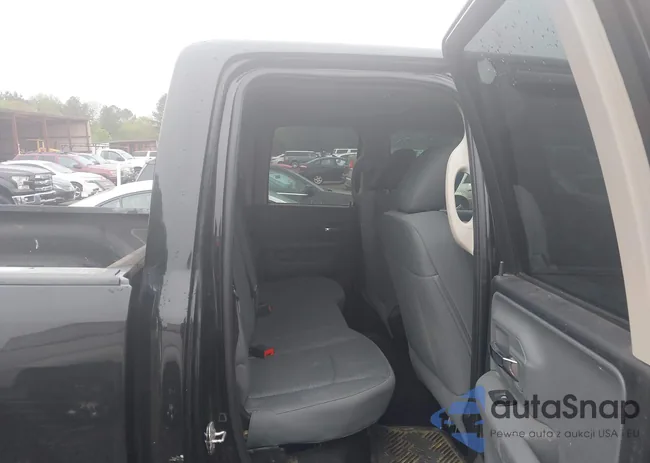 1C6RR6GT7ES371949: 41970702