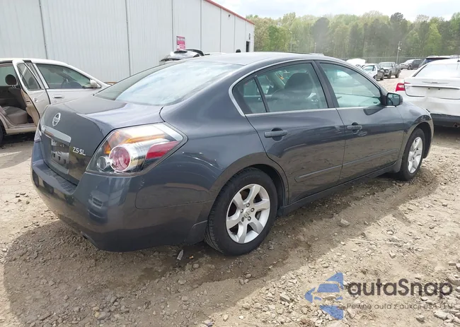 1N4AL21EX9N555321: 41970755