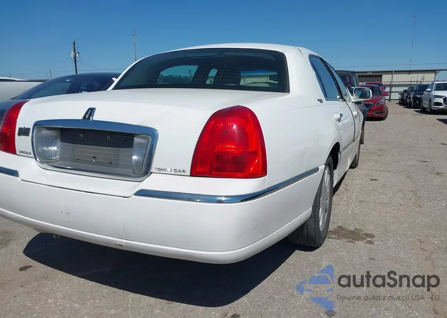 2LNBL8CV6BX753652: 41972156