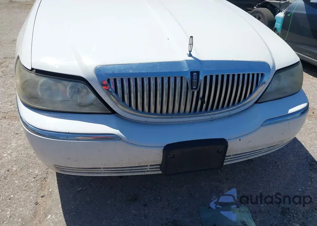 2LNBL8CV6BX753652: 41972156