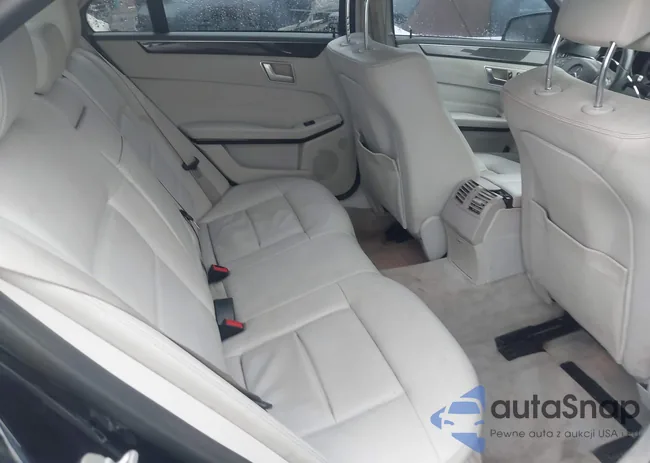 WDDHF5KB8GB231861: 41972159