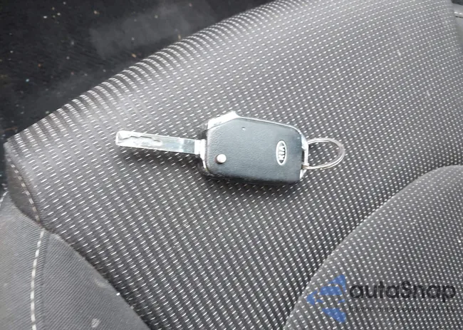 3KPF24AD4ME266471: 41972334