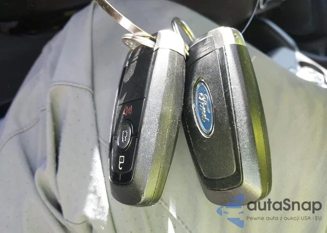 1FMCU0G63LUC42916: 41972935