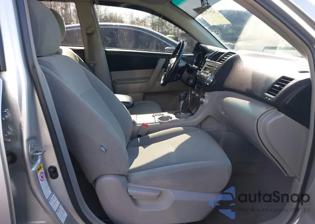 5TDBK3EH6AS028127: 41973200