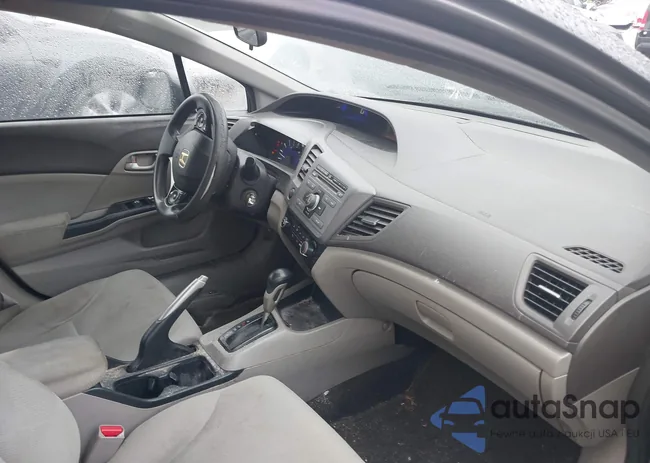 2HGFB2F55CH558222: 41972636