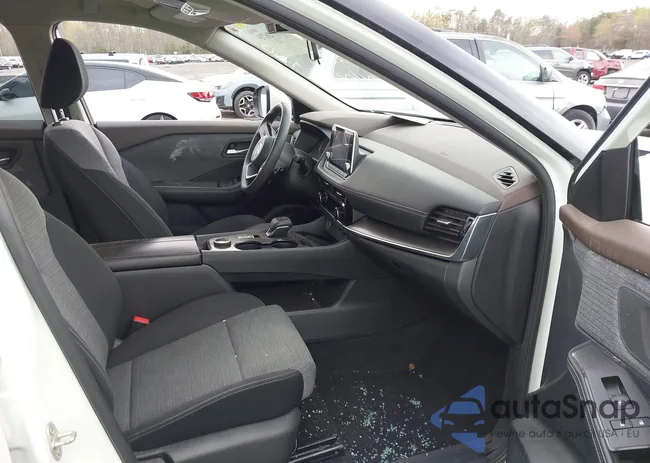 JN8AT3BB1MW232187: 41972675