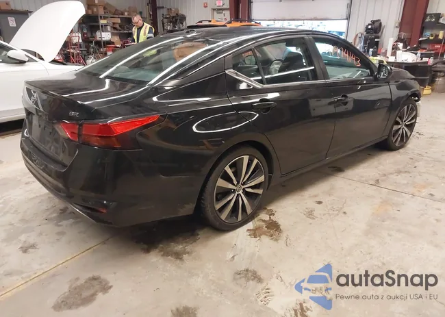 1N4BL4CV9LN309865: 41974143