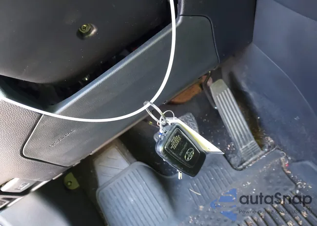 2T3A1RFV9RC425493: 41973775