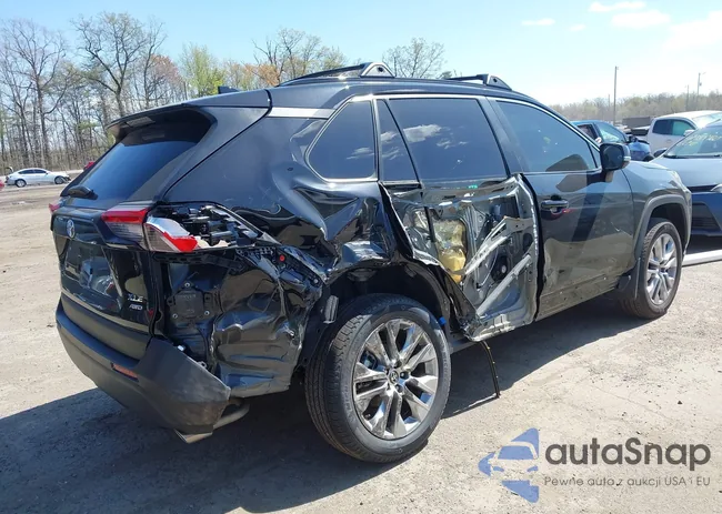 2T3A1RFV9RC425493: 41973775