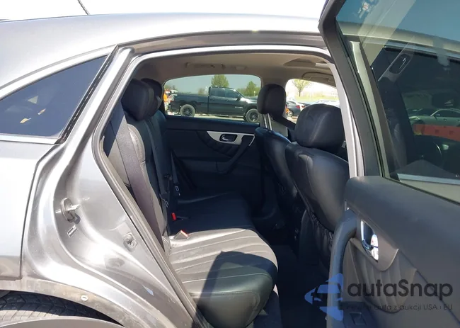 JN8CS1MW1FM481233: 41976458