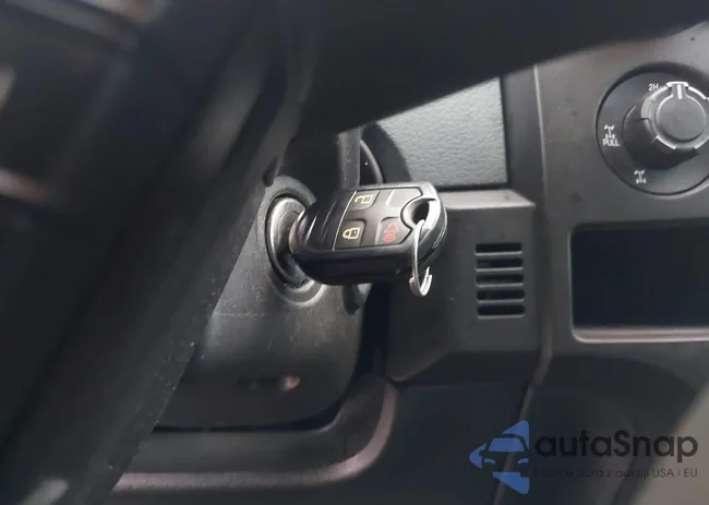 1FTFW1EF1EKG30665: 41975646