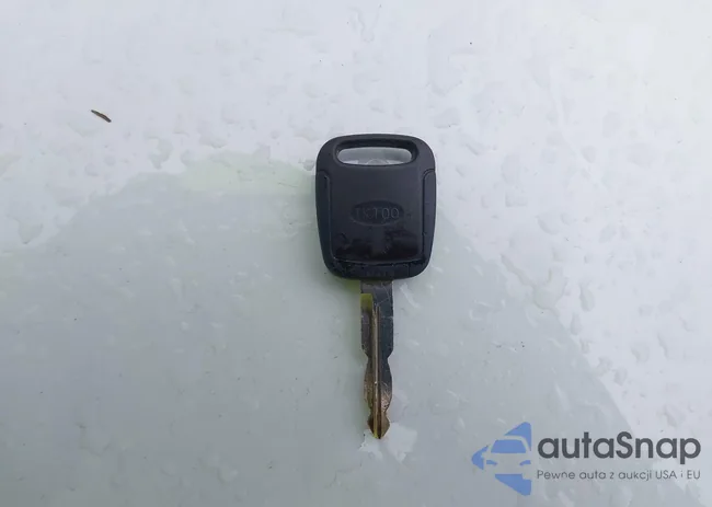 1FMZU63P01ZA61090: 41975877