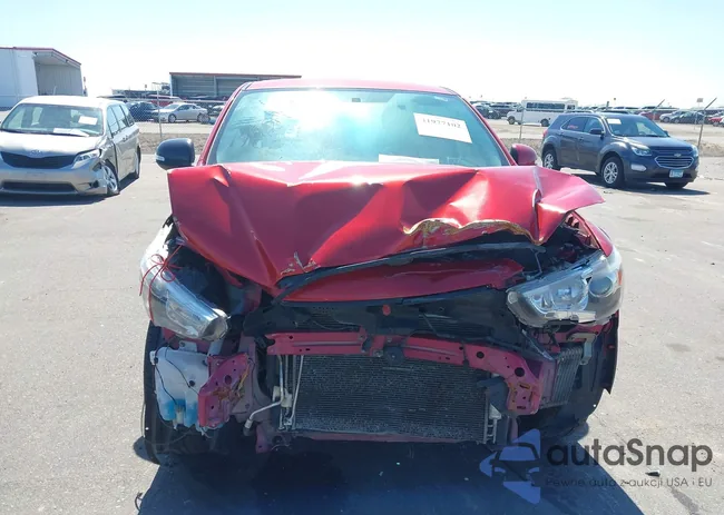 JA4AP3AU9JU003146: 41977102