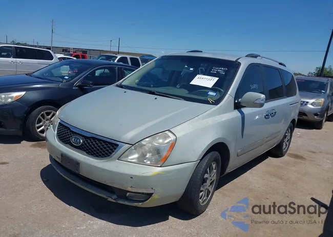 KNDMH4C71E6562813: 41977227