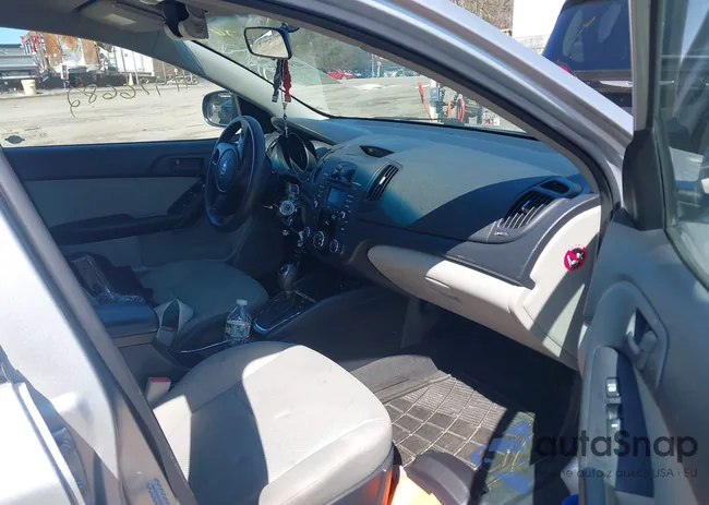 KNAFU4A29C5563980: 41976682