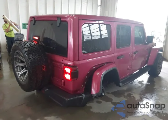 1C4HJXEN4MW852853: 41976696