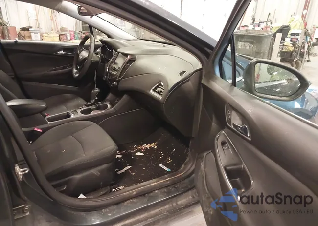 1G1BE5SM6H7272832: 41976856