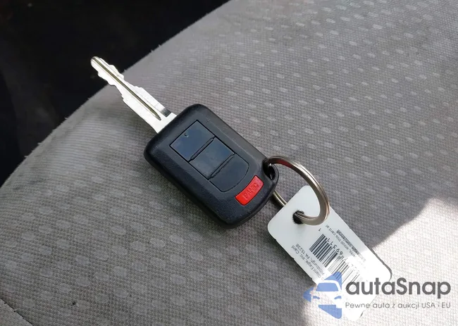 ML32F3FJ9KHF00323: 41978070