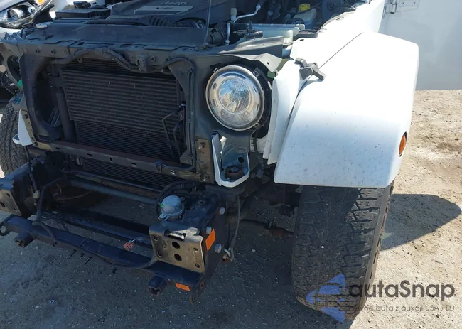 1C4HJWEG2HL677750: 41978205